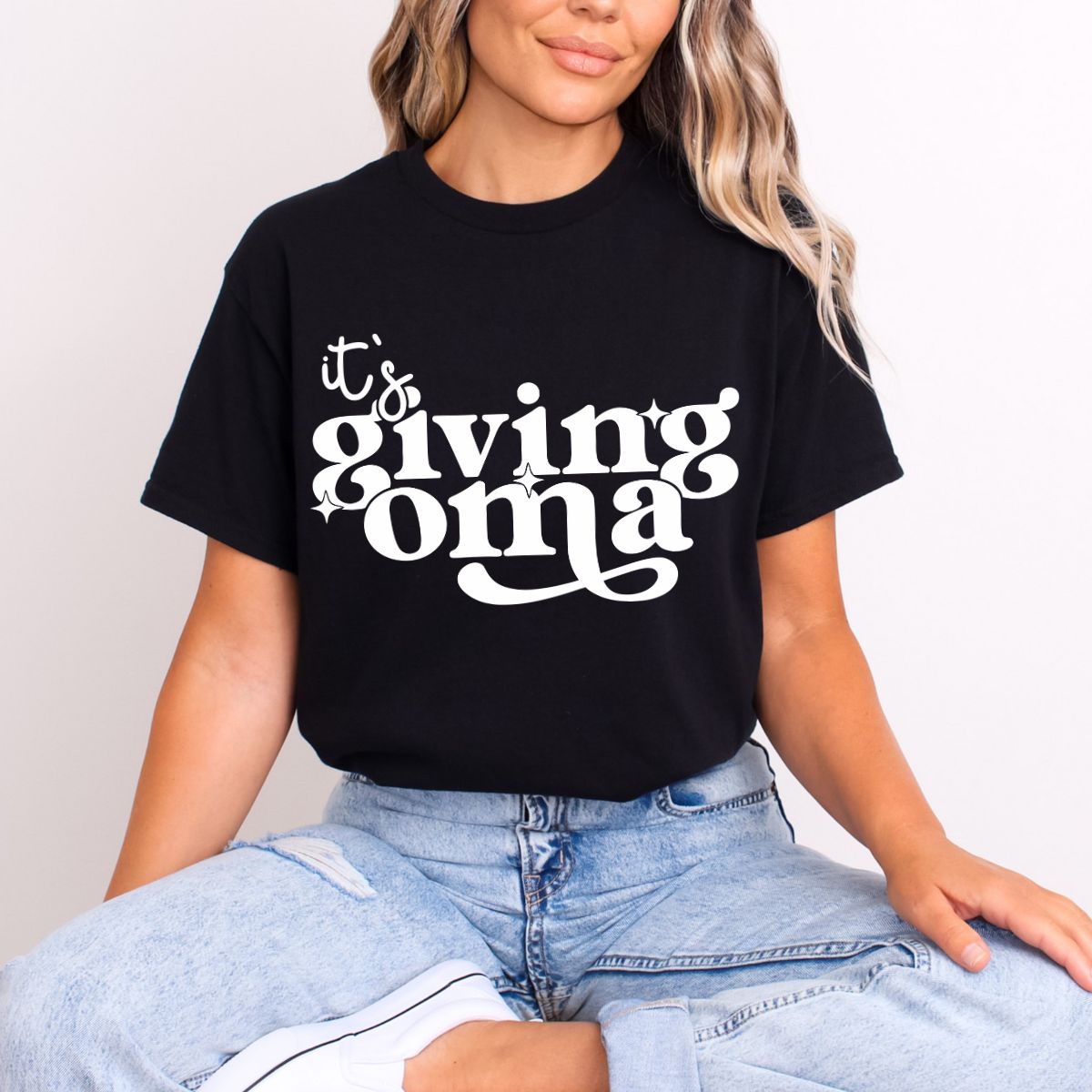 IT'S GIVING OMA *WHITE* - DTF TRANSFER