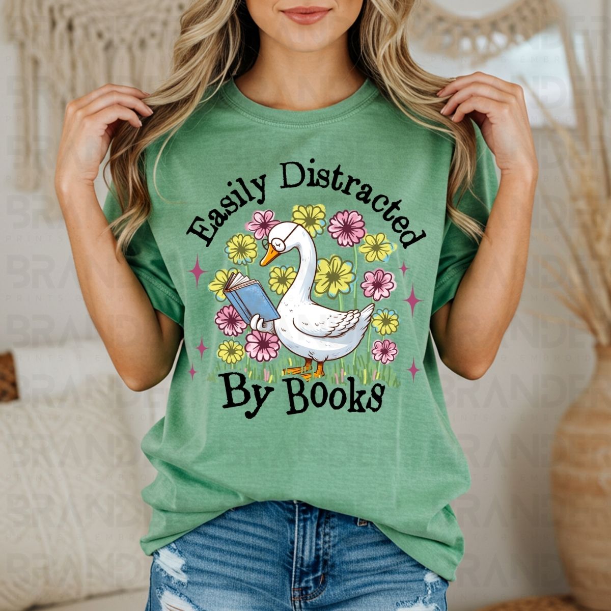 EASILY DISTRACTED BY BOOKS - DTF TRANSFER